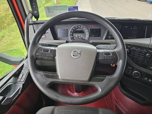Wyposażenie specjalne wnętrza, ujęcie 4 — Volvo FH 460 6X2 XENON SKIRTS z 2020 roku
