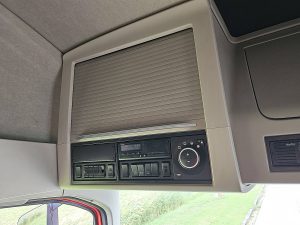 Wyposażenie specjalne wnętrza, ujęcie 3 — Volvo FH 460 6X2 XENON SKIRTS z 2020 roku