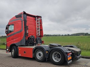 Strona kierowcy z tyłu — Volvo FH 460 6X2 XENON SKIRTS z 2020 roku