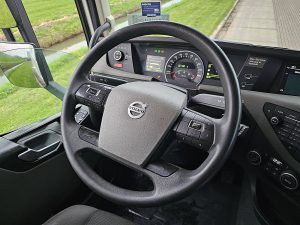 Wyposażenie specjalne wnętrza, ujęcie 2 — Volvo FH 500 6X2 STEERED PTO+HYDR z 2020 roku