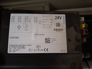 Wyposażenie specjalne — Volvo FH 500 6X2 STEERED PTO+HYDR z 2020 roku