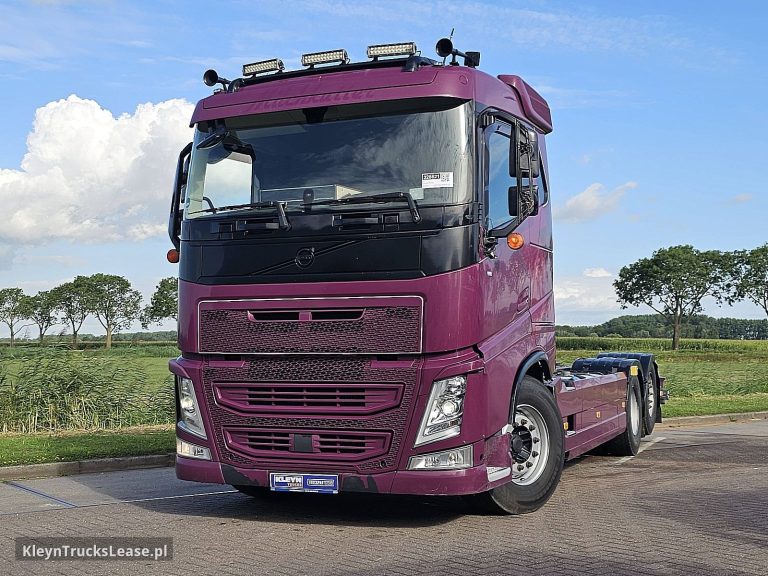 Volvo FH 500 CLEAN CONDITION z 2019 roku, podwozie z kabiną z zagranicy — przód pojazdu