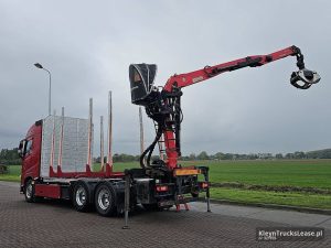 Strona kierowcy z tyłu — Volvo FH 540 6X4 EPSILON M110Z82 z 2016 roku