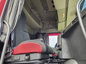 Wnętrze kabiny — Volvo FH 540 6X4 EPSILON M110Z82 z 2016 roku
