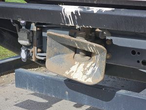 Hak holowniczy — Volvo FL 240.14 MANUAL AIRCO LIFT z 2021 roku