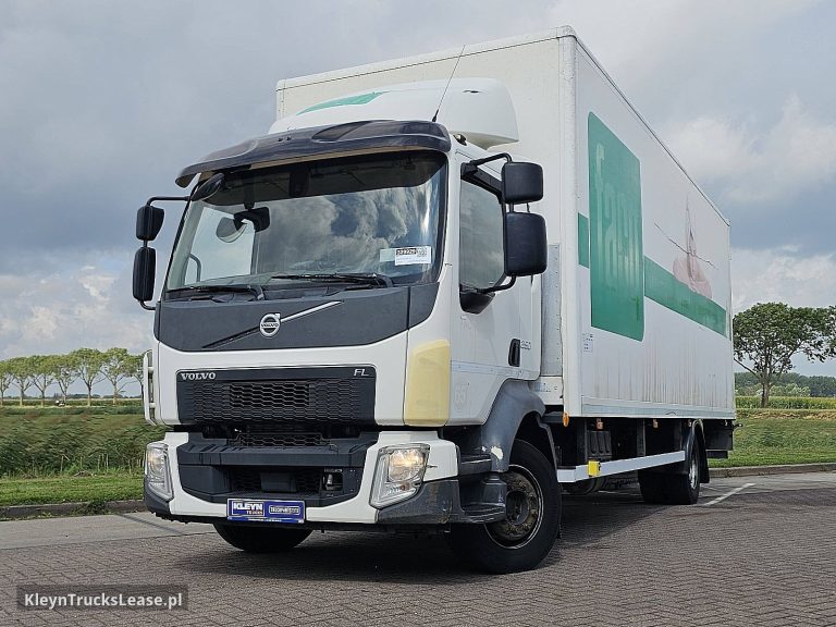Volvo FL 250.12 z 2016 roku, kontener z zagranicy — przód pojazdu