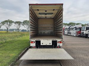 Przestrzeń ładunkowa — Volvo FL 250.12 z 2017 roku