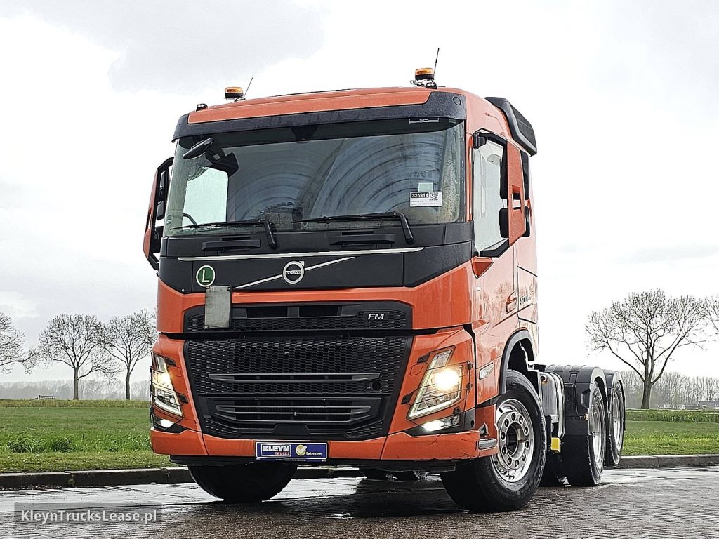 Volvo FM 500 6X4 LIFT AXLE PTO+HY z 2022 roku, ciągnik siodłowy z zagranicy — przód pojazdu