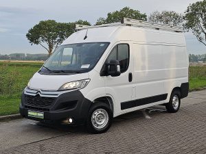 Strona kierowcy z przodu — Citroën JUMPER 2.2 BHDI 120 L2H2 z 2022 roku