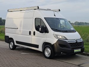 Strona pasażera z przodu — Citroën JUMPER 2.2 BHDI 120 L2H2 z 2022 roku
