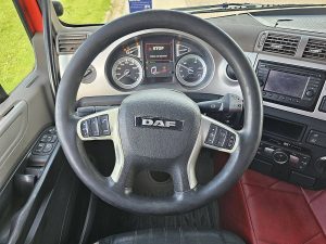 Wyposażenie specjalne wnętrza, ujęcie 3 — DAF CF 340 4x2 FTS Airco z 2018 roku