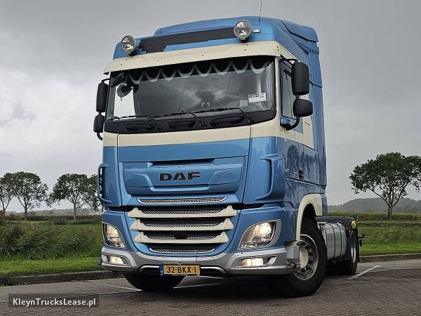DAF XF 430 z 2018 roku, ciągnik siodłowy z zagranicy — przód pojazdu