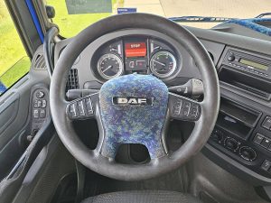 Wyposażenie specjalne wnętrza, ujęcie 3 — DAF XF 440 6x2 FTP NL-Truck! z 2016 roku