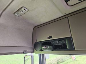 Wyposażenie specjalne wnętrza — DAF XF 450 z 2019 roku