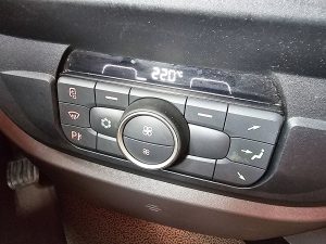 Wyposażenie specjalne wnętrza — DAF XF 480 6x2*4 z 2018 roku