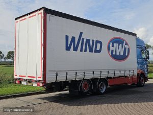 Strona pasażera z tyłu — DAF XF 480 FAR z 2017 roku