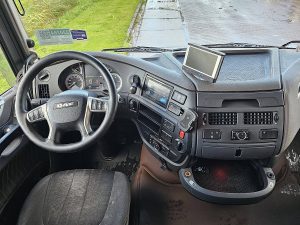 Deska rozdzielcza i stanowisko kierowcy — DAF XF 530 FT 530Pk! z 2018 roku