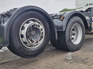 Opony z dobrym bieżnikiem — DAF XG 480 ZF-intarder z 2022 roku