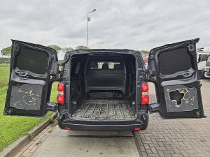 Przestrzeń ładunkowa — Fiat SCUDO 2.0 L3 XL Dubbele Cabine z 2023 roku