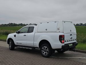 Strona kierowcy z tyłu — Ford RANGER 2.0 AUT. 213 WILDTRACK z 2023 roku