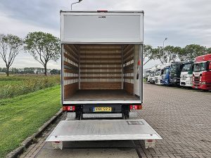 Przestrzeń ładunkowa — Ford TRANSIT 2.0 Bakwagen Laadklep! z 2022 roku