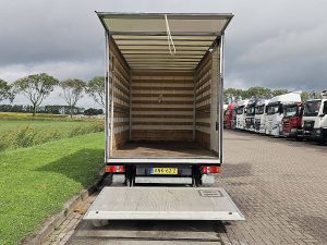Przestrzeń ładunkowa — Ford TRANSIT 2.0 Bakwagen Laadklep! z 2022 roku