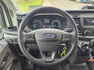 Wyposażenie specjalne wnętrza — Ford TRANSIT 2.0 Bakwagen Laadklep! z 2022 roku