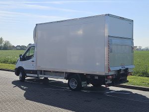 Strona kierowcy z tyłu — Ford TRANSIT 2.0 Bakwagen Laadklep! z 2023 roku