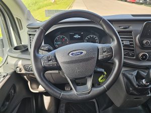 Wyposażenie specjalne wnętrza — Ford TRANSIT 2.0 Bakwagen Laadklep! z 2023 roku