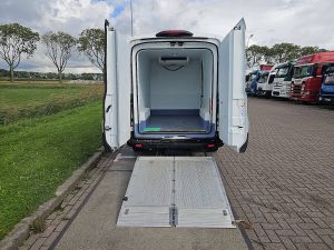 Przestrzeń ładunkowa — Ford TRANSIT 2.0 L2H2 Koelwagen Klep! z 2022 roku