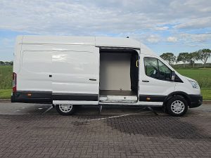 Drzwi boczne przestrzeni ładunkowej — Ford TRANSIT 2.0 TDCI 130 L4H3 z 2021 roku
