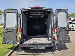 Przestrzeń ładunkowa — Ford TRANSIT 350 ac automaat EURO6 z 2024 roku