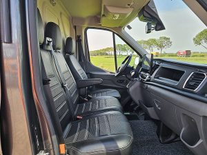Wnętrze kabiny — Ford TRANSIT 350 ac automaat EURO6 z 2024 roku
