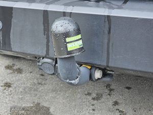 Hak holowniczy — Ford TRANSIT CONNECT 1.5 L2 3 Zits Navi z 2021 roku