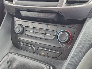 Wyposażenie specjalne wnętrza — Ford TRANSIT CONNECT 1.5 L2 3 Zits Navi z 2021 roku