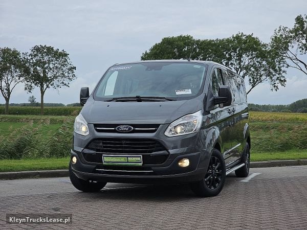Ford TRANSIT CUSTOM 2.0 DC MARGE EURO6 z 2017 roku, blaszak z zagranicy — przód pojazdu