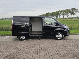 Drzwi boczne przestrzeni ładunkowej — Ford TRANSIT CUSTOM 2.0 ECOBLUE 130 LIMITED z 2021 roku