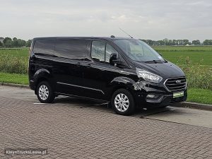 Strona pasażera z przodu — Ford TRANSIT CUSTOM 2.0 ECOBLUE 130 LIMITED z 2021 roku