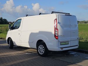 Strona kierowcy z tyłu — Ford TRANSIT CUSTOM 2.0 ECOBLUE 130 LIMITED z 2022 roku
