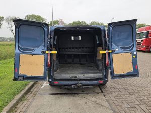 Przestrzeń ładunkowa — Ford TRANSIT CUSTOM 2.0 L2 SPORT Dub.Cabine! z 2019 roku