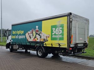 Strona kierowcy z tyłu — Iveco 120E22 EUROCARGO Airco WB430 6 Cyl z 2014 roku