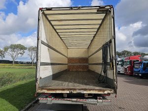 Przestrzeń ładunkowa — Iveco AD190S42 STRALIS z 2018 roku
