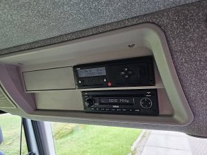Wyposażenie specjalne wnętrza — Iveco AD190S42 STRALIS z 2018 roku