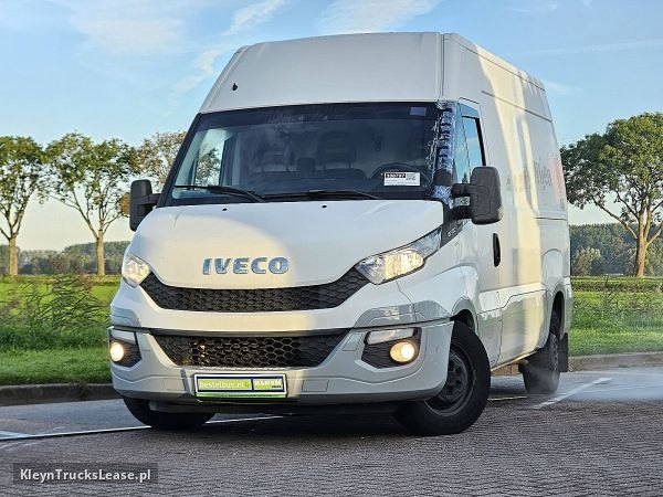 Iveco DAILY z 2016 roku, blaszak z zagranicy — przód pojazdu