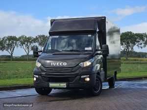 Przód pojazdu — Iveco DAILY 35 C z 2019 roku