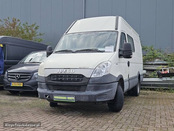 Iveco DAILY 35C13 L2H2 Dubbellucht DC! z 2012 roku, blaszak z zagranicy — przód pojazdu