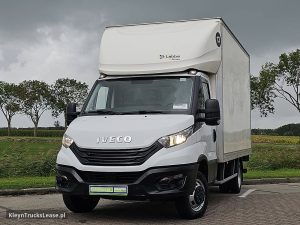 Przód pojazdu — Iveco DAILY 35C16 3.0Ltr Bakwagen AC! z 2023 roku