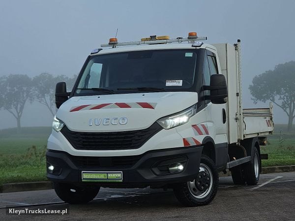 Iveco DAILY 35C16 3.0Ltr Kipper Kist ! z 2021 roku, wywrotka z zagranicy — przód pojazdu