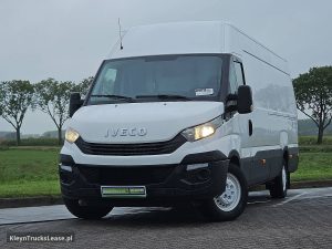 Przód pojazdu — Iveco DAILY 35S12 MAXI EURO6 z 2018 roku