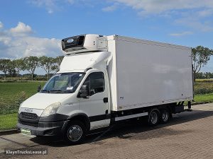 Strona kierowcy z przodu — Iveco DAILY 40C15 koelwagen EURO6 z 2013 roku